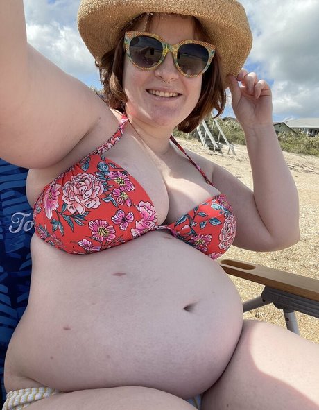 ffabellylover 美しいモデル 写真