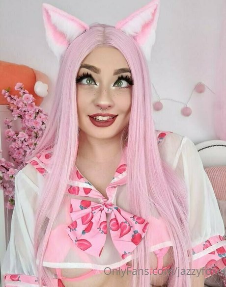 Jazzyfoxe ヌード女優 画像