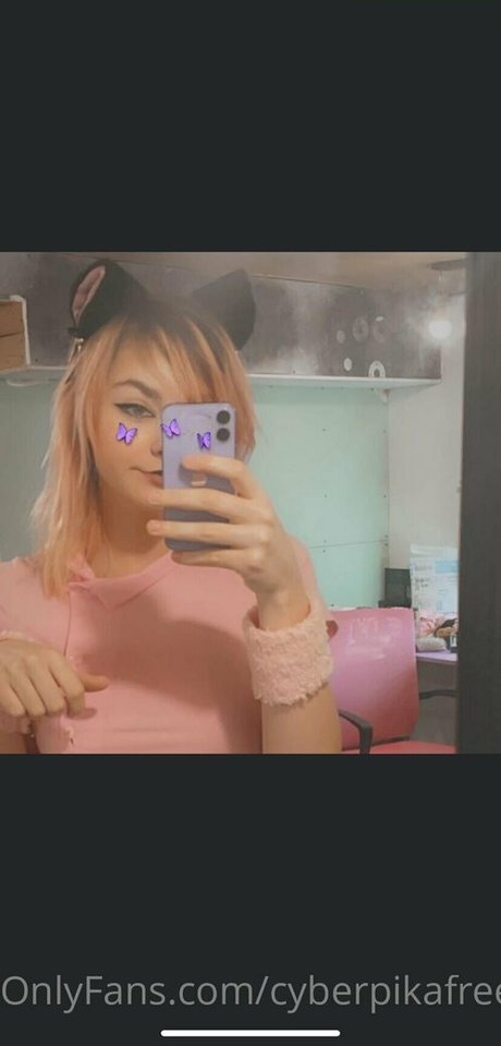 cyberpikafree セクシーなポルノスター 写真