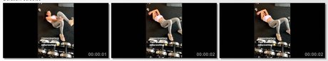 Tara Yazdi ヌードモデル 写真