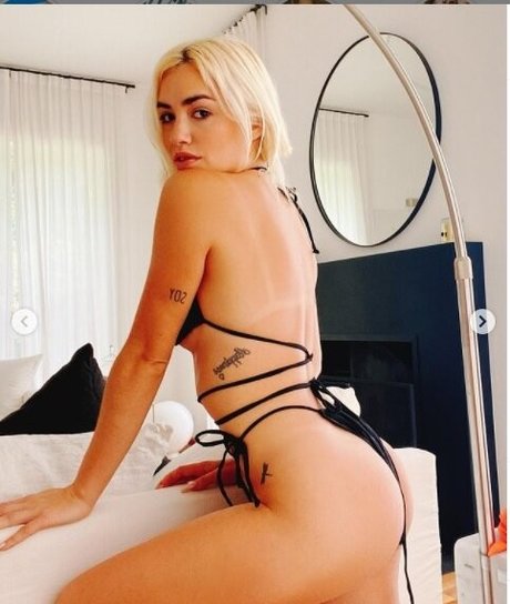Lali Esposito 最高の女優 写真