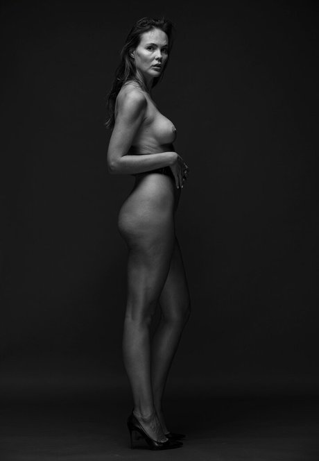 Dasha Levkovich 独占女優 写真