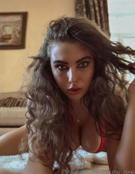 ruby dee ポルノスター 写真