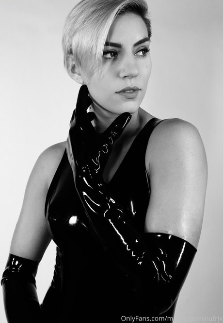matrix dominatrix 高品質スター 写真