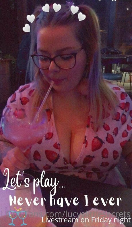 lucyslittlesecrets セクシー女優 写真