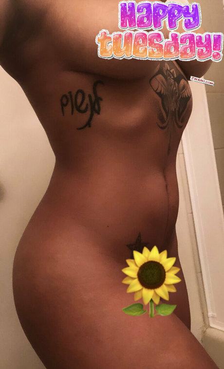jasminereyez ポルノモデル 画像