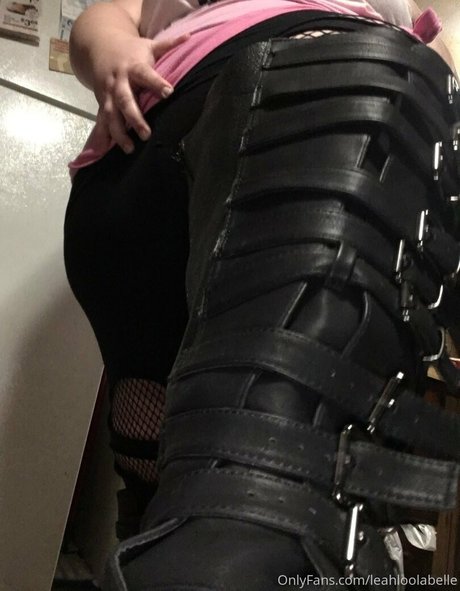 leahloolabelle ポルノスター 写真