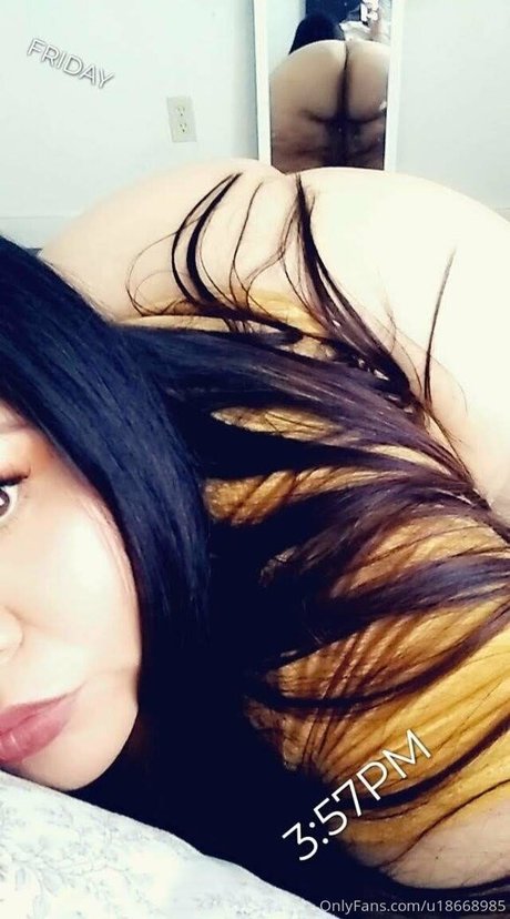 bigbootydee89 top profile image