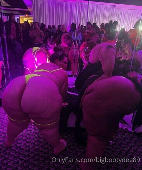 bigbootydee89 アートモデル 写真