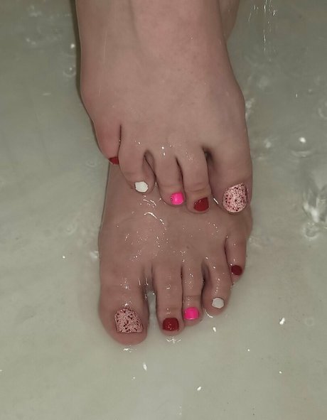 熟女痴女OnlyFans アートヌード 画像