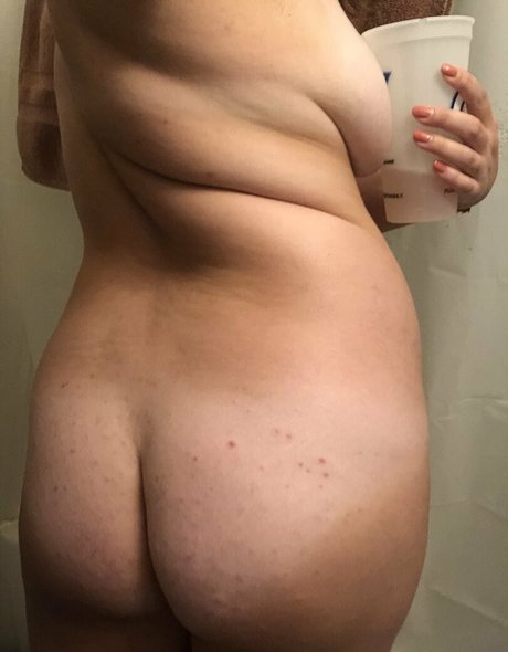 missviolet96 ポルノモデル 画像