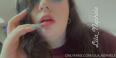 lila nephele 最高のモデル 写真