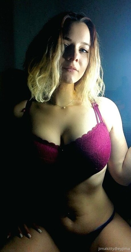 jimakitty かわいいポルノスター 写真