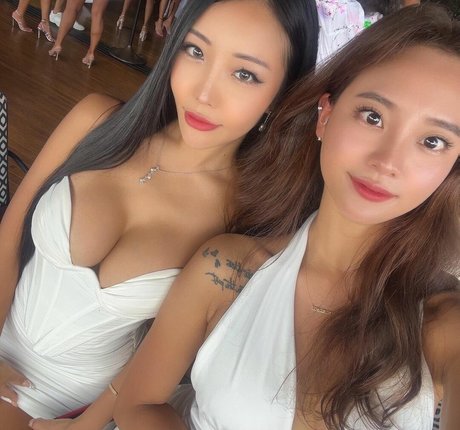 Stephanie Choi セクシーなスター 写真