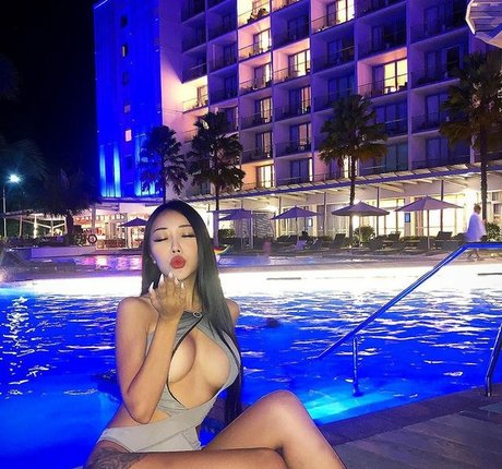 Stephanie Choi ポルノスター 写真