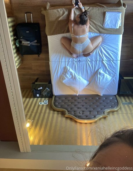 xeniahelleincgoddess ポルノスター 写真