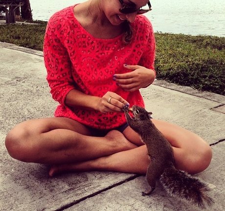 Vanessa Lengies ポルノスター ヌード 写真
