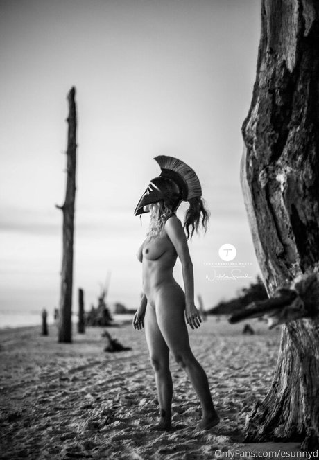 esunnyd xxxポルノスター 写真