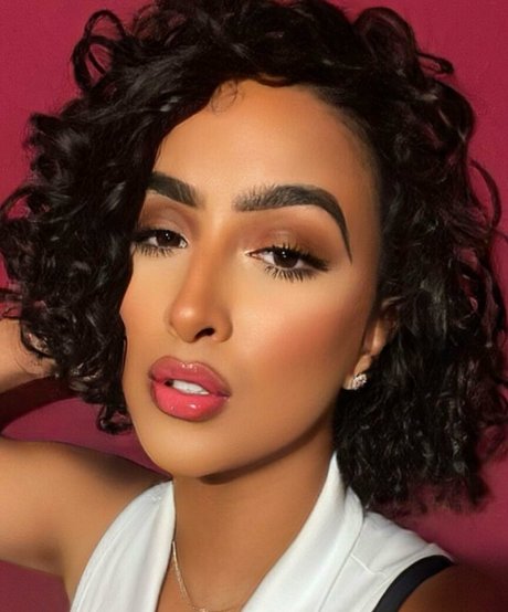 Omaima Benamre ポルノスター 写真