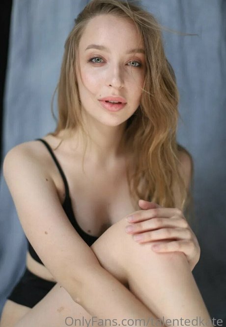 Talented Kate アートモデル 写真
