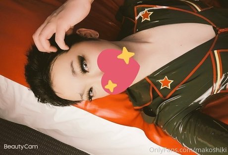 makoshiki 独占スター 写真