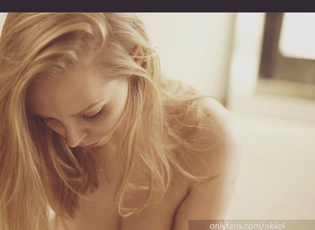 nkmils エロティック女優 画像