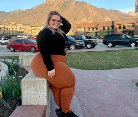 Gaby Araujo ホットなモデル 写真