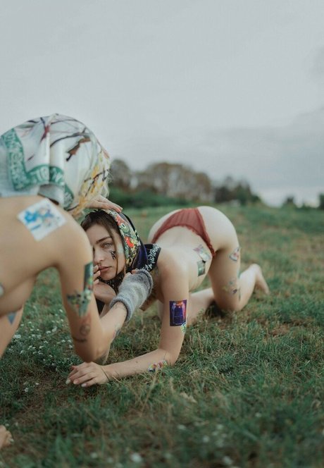 Olia Malyuchenko ポルノモデル 画像