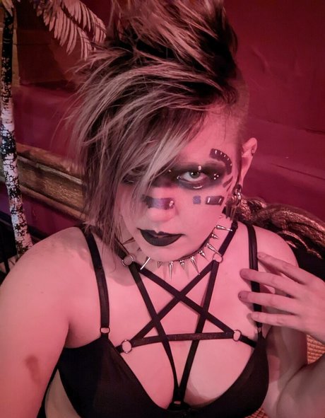 Demongirlcock 無料のスター ギャラリー