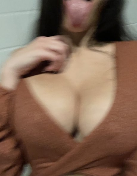 itsclaraduh ポルノモデル 画像