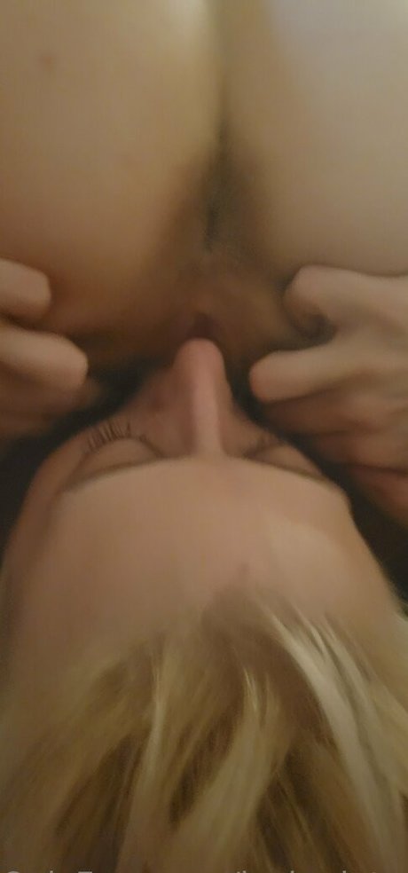 lexi winters0908 かわいいモデル 写真