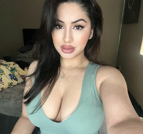 soir ellehcim アダルト女優 画像