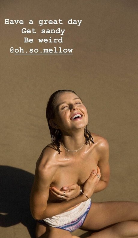 Isabelle Cornish トップスター 画像