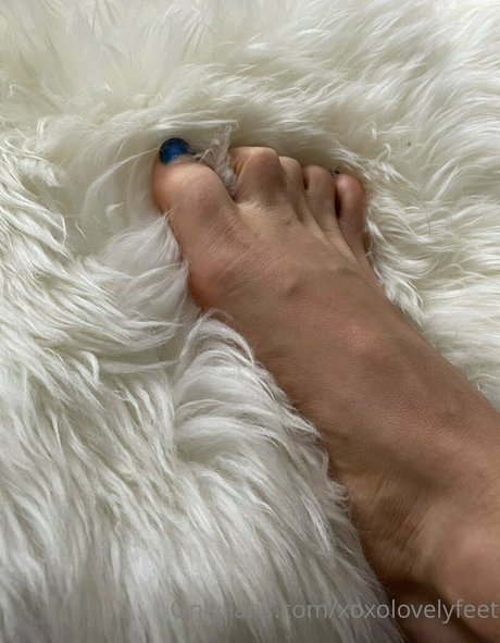 xoxolovelyfeet 美しいモデル 写真