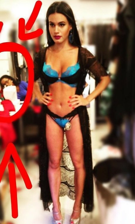 Leticia Lima エロティックなモデル 写真