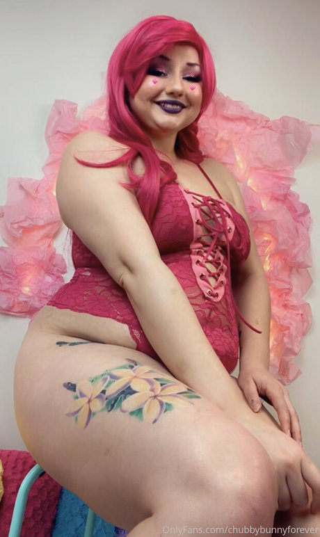 chubbybunnyforever ポルノモデル 画像