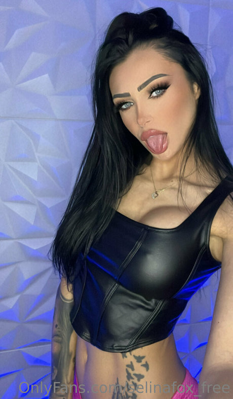 Selina Fox アートモデル 写真