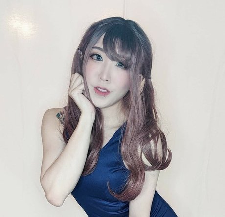 Cloudyninecos トップモデル アーカイブ