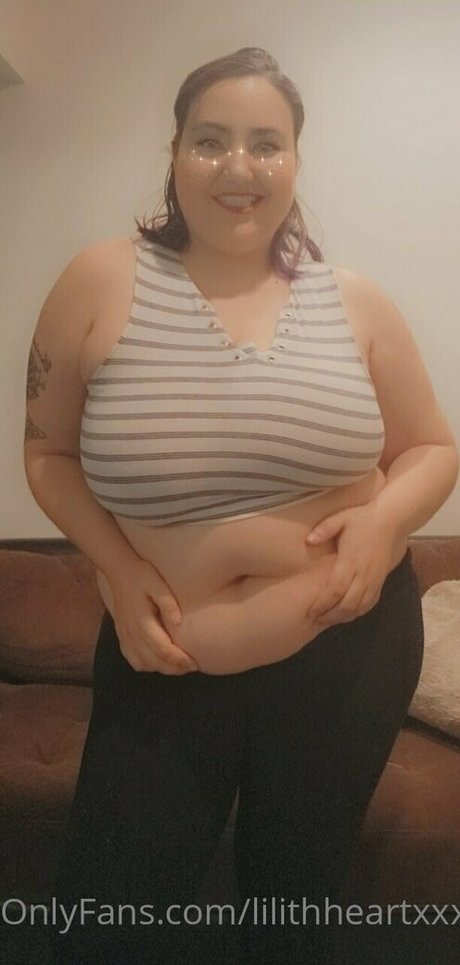lilithheartxxx ヌードスター 画像