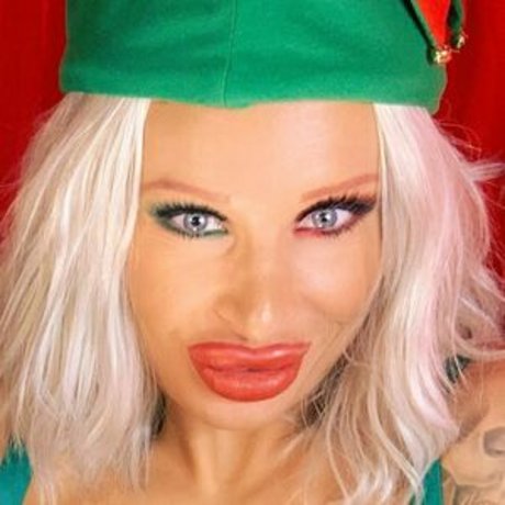 sophieaslut profile image