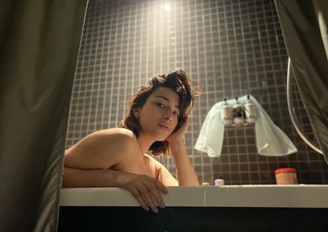 Serving Gaia 高品質女優 写真