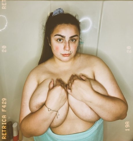 Jazminealeahh 素敵なポルノスター 写真