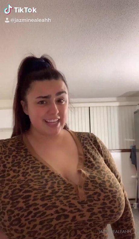 Jazminealeahh セックスモデル 画像