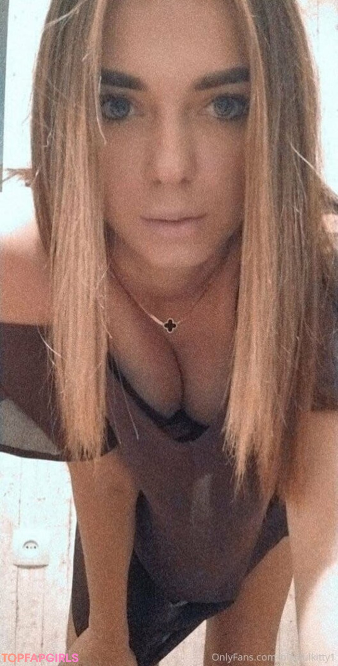 playfulkitty1 素敵なモデル 写真