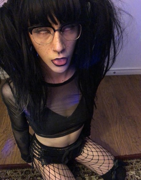 tinysexilexi666 ポルノ女優 写真
