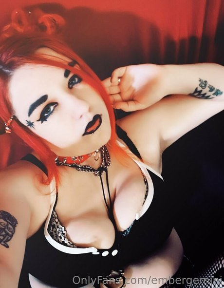 アジアンシャワー OnlyFans パーフェクト 写真