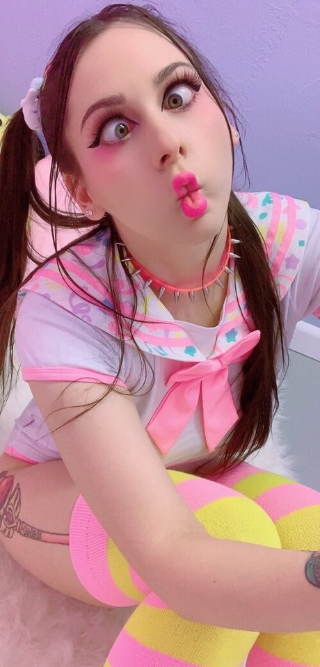 lunackitsuen ポルノスター ヌード 写真