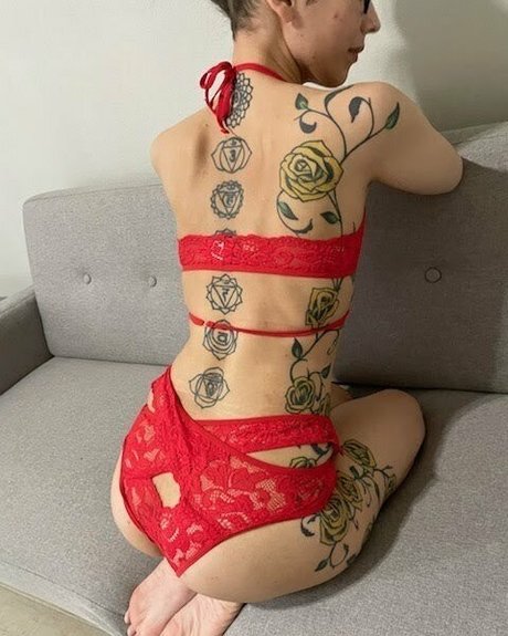 realgarnetrose ヌードモデル 写真