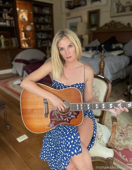 monawalesxxx かわいいモデル 写真