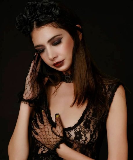 Daniela Bar ポルノスター ヌード 写真